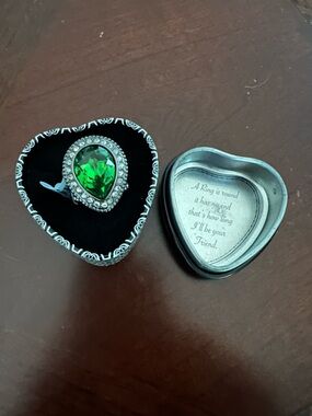 Brighton RAINDROPS Green Faceted Crystal Size 6 Ring NWT Tin Included
